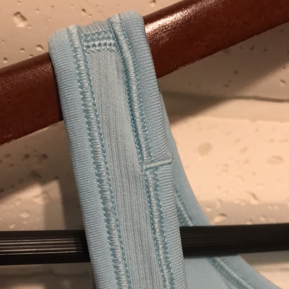 0321 Lululemon - Yoga Tank Top 😘😍 - Picture 9 of 10